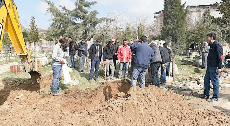 İki Mezarlıktaki Mezarlar Nakledilecek