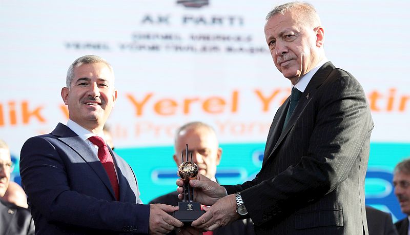 Çınar'a Cumhurbaşkanı Erdoğan'dan Ödül