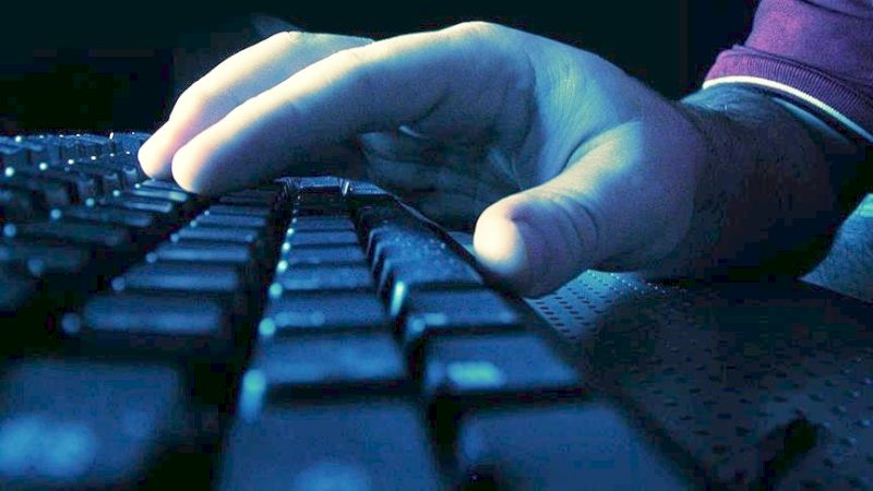 'İnternette Utanç Verici Yorum Siber Zorbalık'