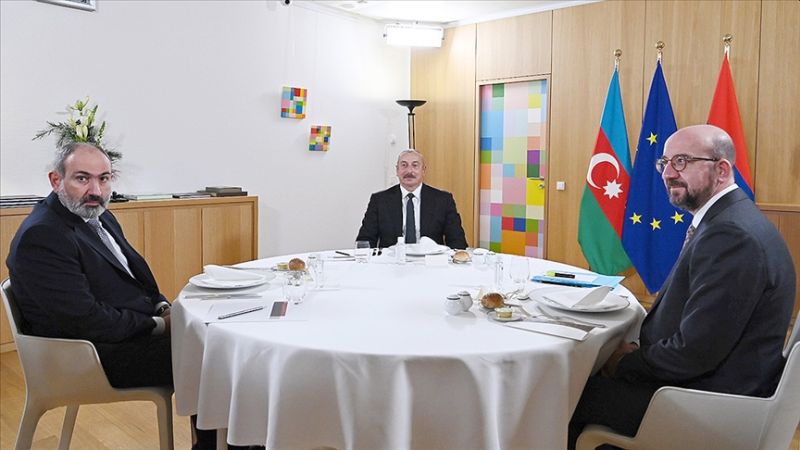 Aliyev ve Paşinyan Bir Araya Geldi
