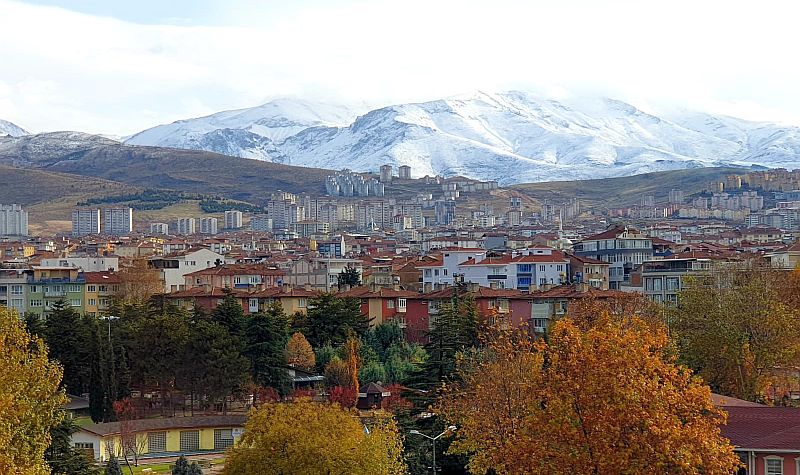 Yüksek Kesimlerde Kar Yağışı Etkili Oldu