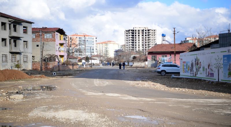 Danişment Gazi Bulvarı Açma Çalışmaları Sürüyor