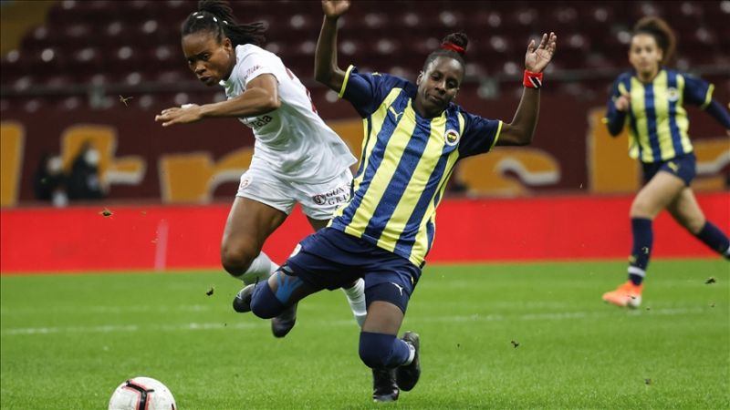 Kadın Futbolunda F.Bahçe, G.Saray'ı Ezdi Geçti