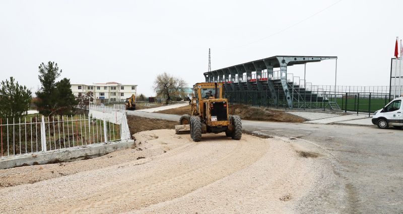 Sentetik Saha Çevresinde Düzenleme