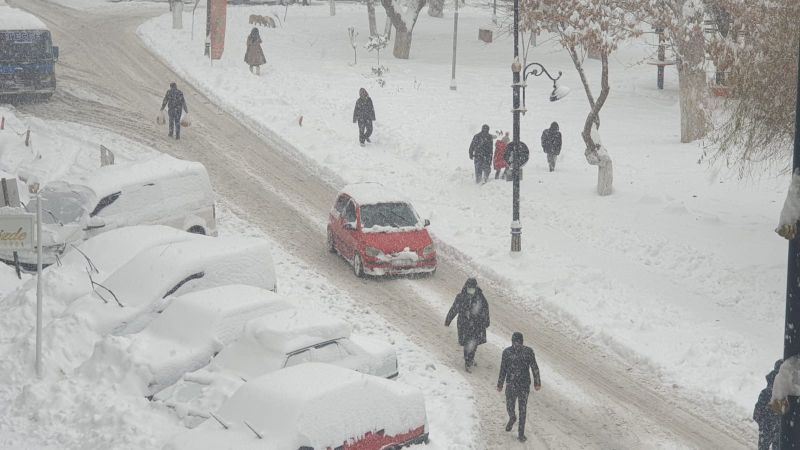 Belediyeler Yine 'Kar Altında' Kaldı